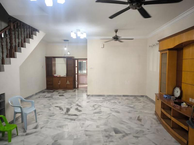Terraced House for Sale in Batu 9 (Cheras) - Jason Lim - Living Room - PropertyGuru.com.my