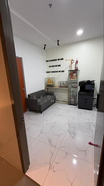 Office for Sale in Bandar Puteri Puchong (Puchong) - Seong Ping - Interior - PropertyGuru.com.my