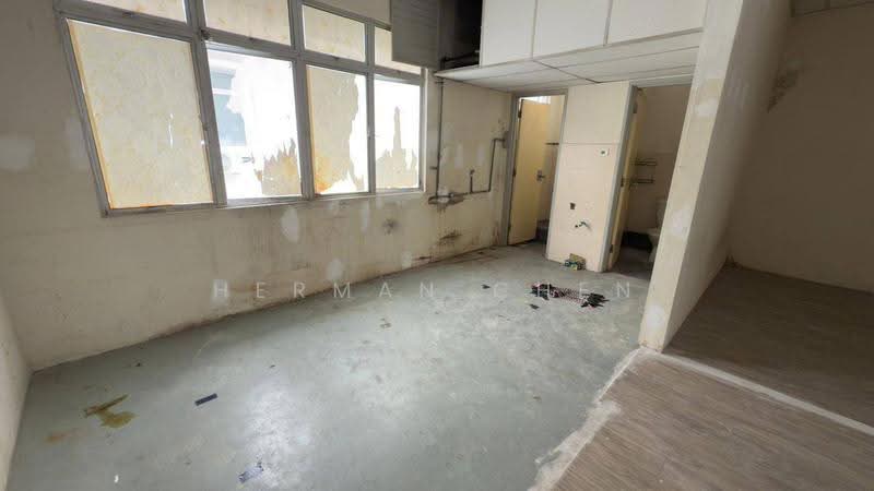 Kedai untuk Disewa di Taman Ungku Tun Aminah (Skudai) - Herman Chen - Interior - PropertyGuru.com.my