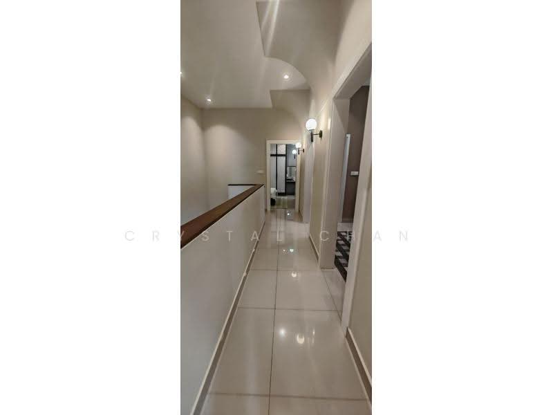 Rumah Teres 2-Tingkat untuk Dijual di Mutiara Rini (Skudai) - Crystal Chan - Corridor - PropertyGuru.com.my
