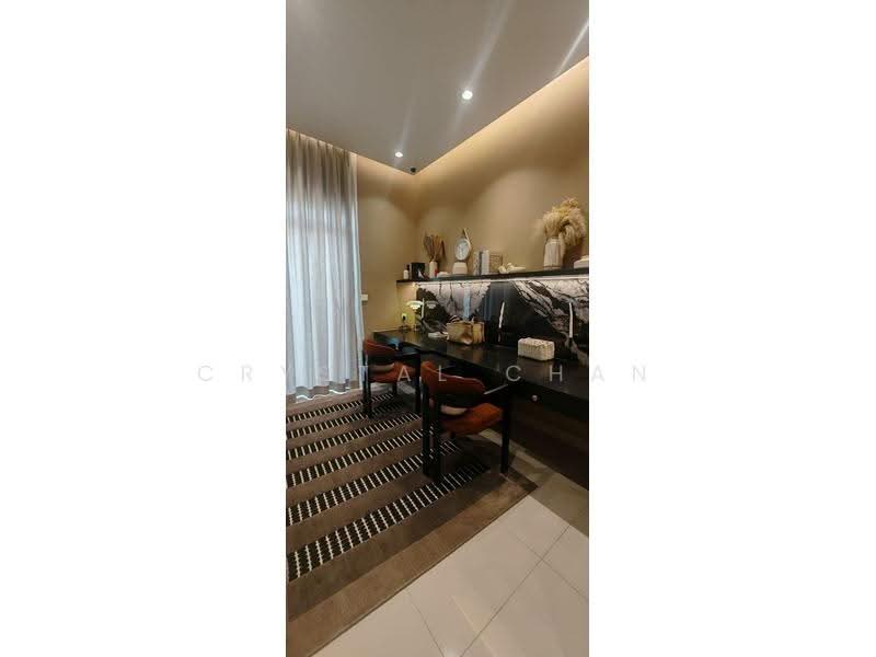 Rumah Teres 2-Tingkat untuk Dijual di Mutiara Rini (Skudai) - Crystal Chan - Study - PropertyGuru.com.my
