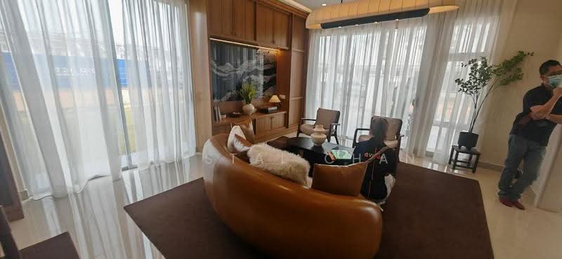 Rumah Teres 2-Tingkat untuk Dijual di Mutiara Rini (Skudai) - Crystal Chan - Living Room - PropertyGuru.com.my