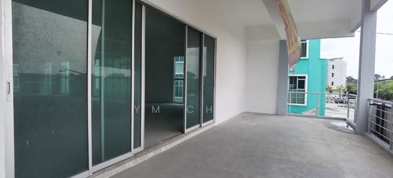 Shop / Office for Sale in Falim (Menglembu) - YM Chin - 1st Floor Large Balcony - PropertyGuru.com.my