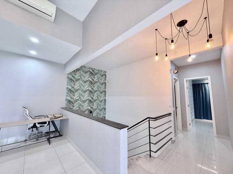 Rumah Teres 2-Tingkat untuk Dijual di Bandar Rimbayu (Telok Panglima Garang) - Wei Wei Low - PropertyGuru.com.my