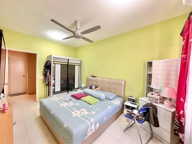 Apartment for Sale at De Bayu Apartment - Nana Cheah - Bedroom - PropertyGuru.com.my