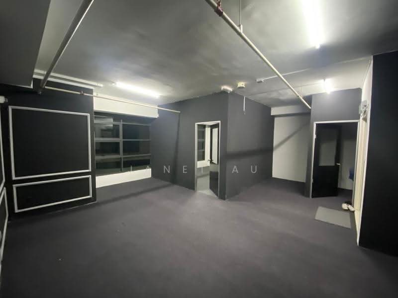 Kedai / Pejabat untuk Dijual di Seri Kembangan (Selangor) - Janet Au - PropertyGuru.com.my