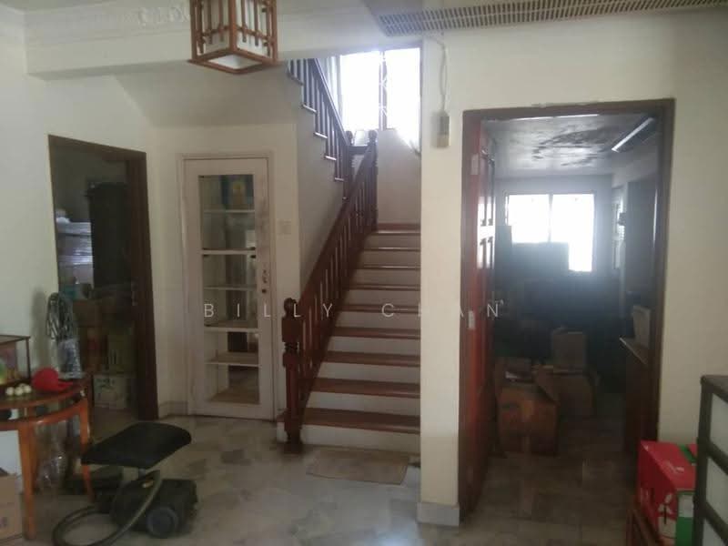 Bungalow House for Sale in Taman Yarl (Jalan Klang Lama (Old Klang Road)) - Billy Chan - Entrance - PropertyGuru.com.my