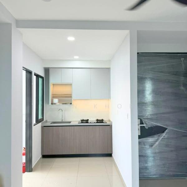 Kediaman Servis untuk Dijual di MARC Residences - Ann Khor - Kitchen - PropertyGuru.com.my