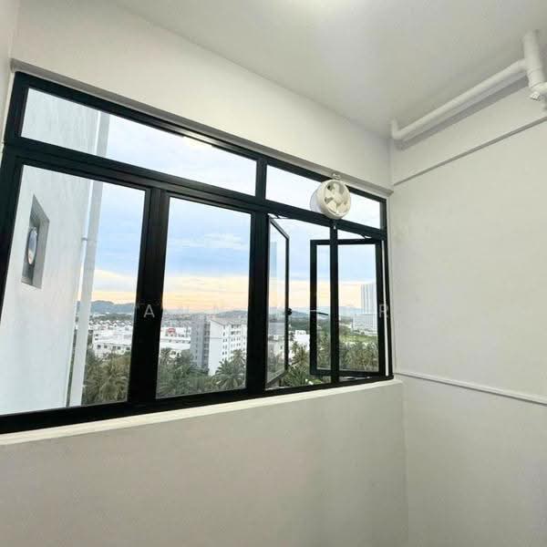 Kediaman Servis untuk Dijual di MARC Residences - Ann Khor - View - PropertyGuru.com.my