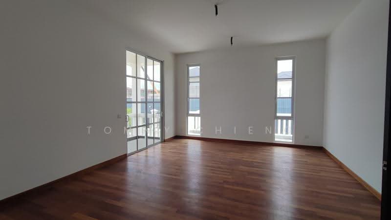 Bungalow House for Sale in Eco Majestic (Semenyih) - TOMMY CHIENG - Living Room - PropertyGuru.com.my