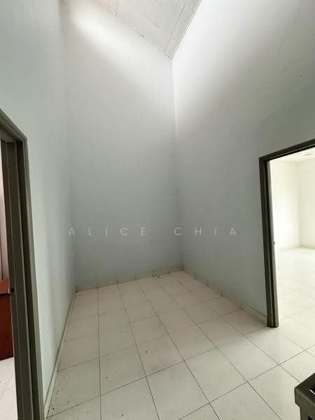Rumah Teres 2-Tingkat untuk Dijual di Taman Bestari Indah (Ulu Tiram) - Alice Chia - Interior - PropertyGuru.com.my