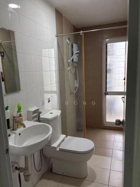 Condominium for Rent at The Zest @ Kinrara 9 - KC Hong - Bathroom - PropertyGuru.com.my