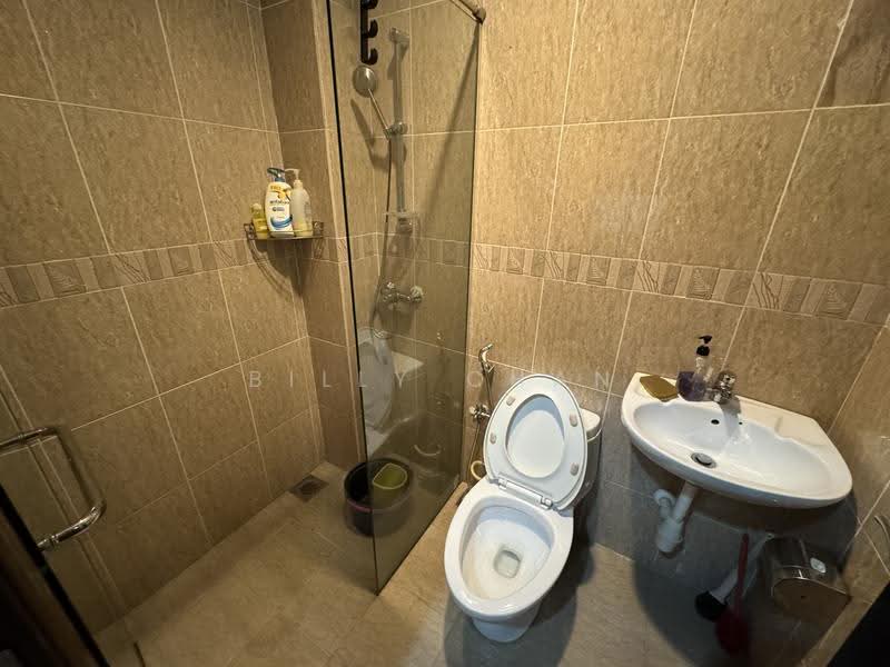 Semi-Detached House for Sale in Taman Overseas Union (Taman Oug) (Jalan Klang Lama (Old Klang Road)) - Billy Chan - Bathroom - PropertyGuru.com.my