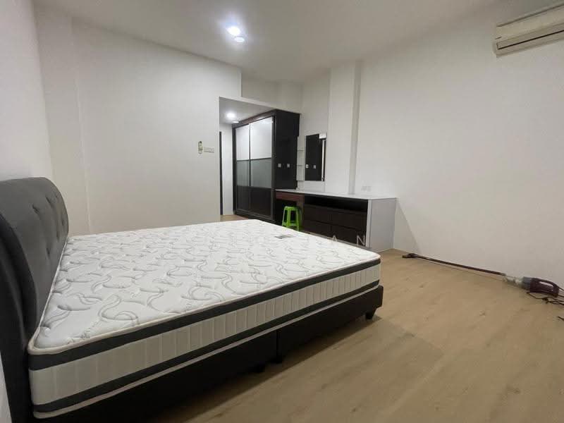 Kondominium untuk Disewa di D' Infinia - Jeno Tan - Bedroom - PropertyGuru.com.my