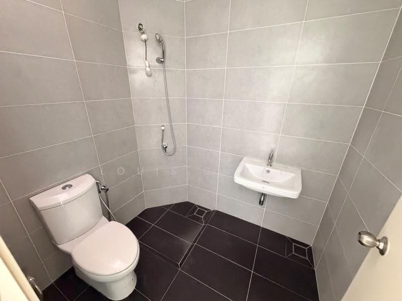 Terraced House for Sale in Bandar Cassia (Batu Kawan) - Louis Chuah - Bathroom - PropertyGuru.com.my