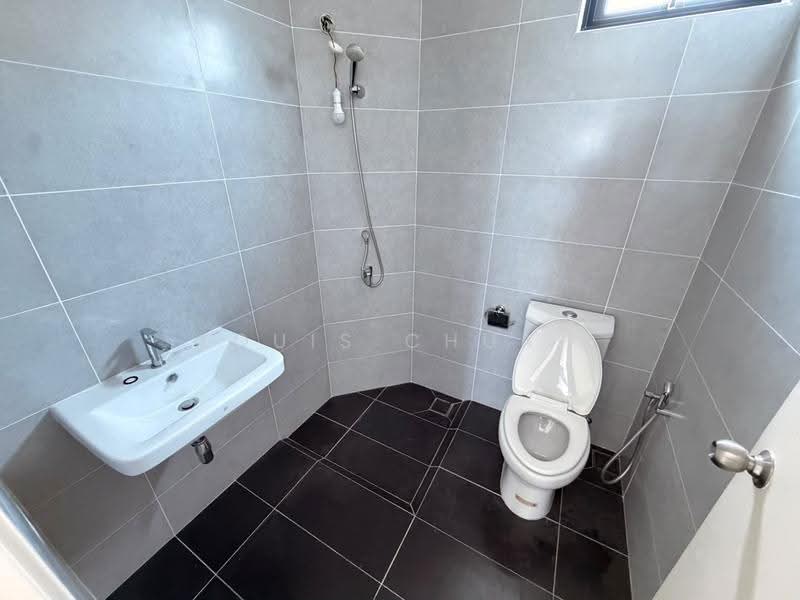 Terraced House for Sale in Bandar Cassia (Batu Kawan) - Louis Chuah - Bathroom - PropertyGuru.com.my
