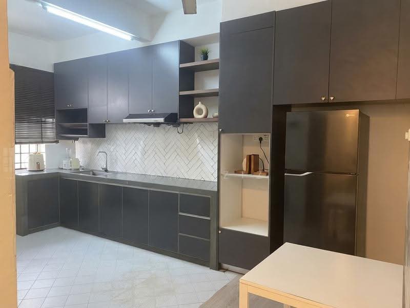 2-storey Terraced House for Sale in Taman Pulai Utama (Skudai) - Ida Aziz - Kitchen - PropertyGuru.com.my