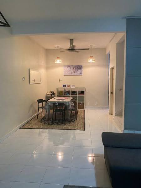 2-storey Terraced House for Sale in Taman Pulai Utama (Skudai) - Ida Aziz - Dining Room - PropertyGuru.com.my