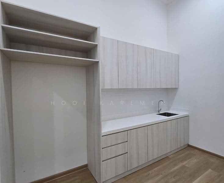 Pejabat untuk Disewa di Petaling Jaya (Selangor) - Hooi Karlmen - Kitchen - PropertyGuru.com.my