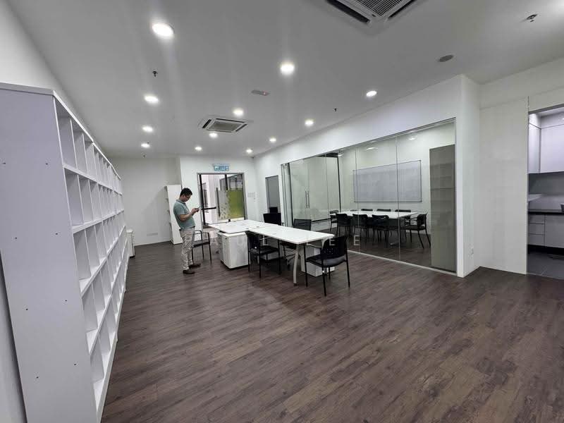 Kedai / Pejabat untuk Dijual di Seksyen U1 (Glenmarie) - Paul Lee - PropertyGuru.com.my