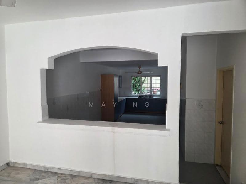 Rumah Teres 2-Tingkat untuk Disewa di Usj 21 (Subang Jaya) - May Ng - Kitchen - PropertyGuru.com.my