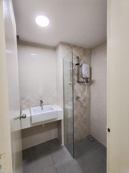 Condominium for Rent at Brezza Hill - Levis Chan - Bathroom - PropertyGuru.com.my