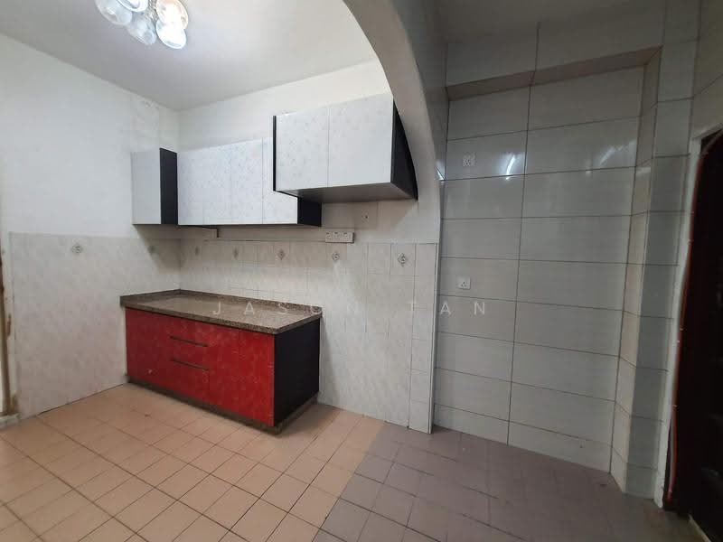 Rumah Teres 2-Tingkat untuk Disewa di TAMAN PUCHONG UTAMA (Puchong) - Jason Tan - Kitchen - PropertyGuru.com.my