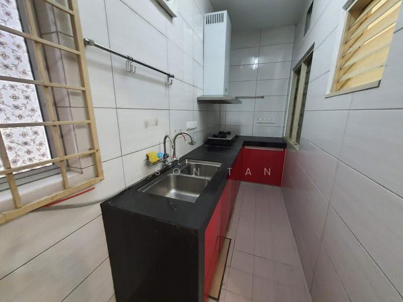 Rumah Teres 2-Tingkat untuk Disewa di TAMAN PUCHONG UTAMA (Puchong) - Jason Tan - Kitchen - PropertyGuru.com.my