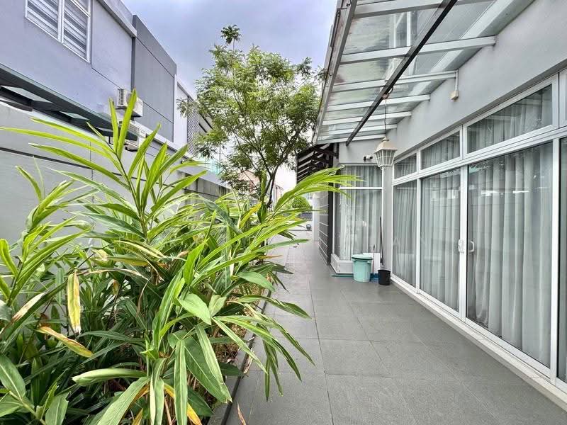 Semi-Detached House for Sale in Skudai (Johor) - Fakhrul Imlan - Exterior - PropertyGuru.com.my