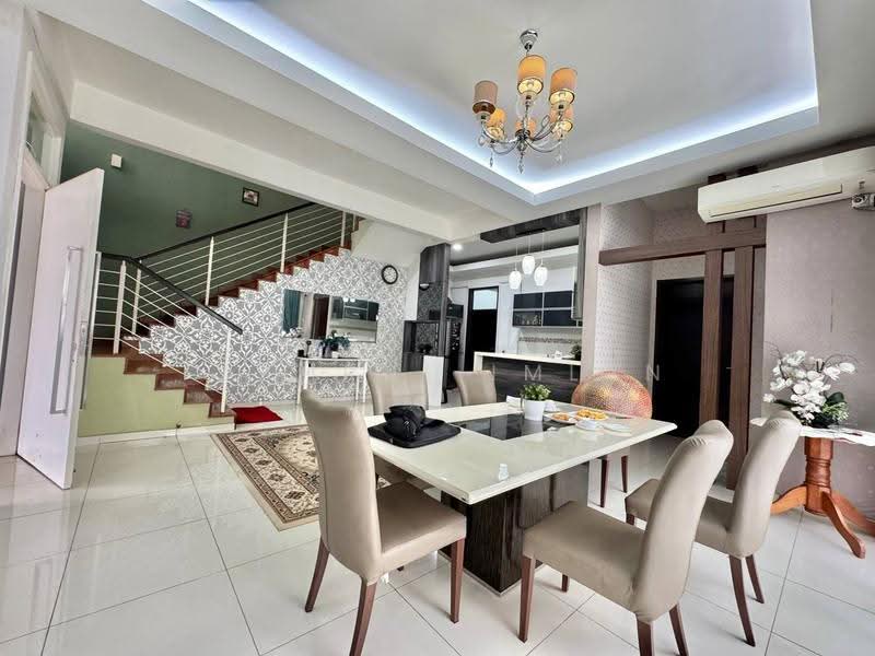 Semi-Detached House for Sale in Skudai (Johor) - Fakhrul Imlan - Dining Room - PropertyGuru.com.my