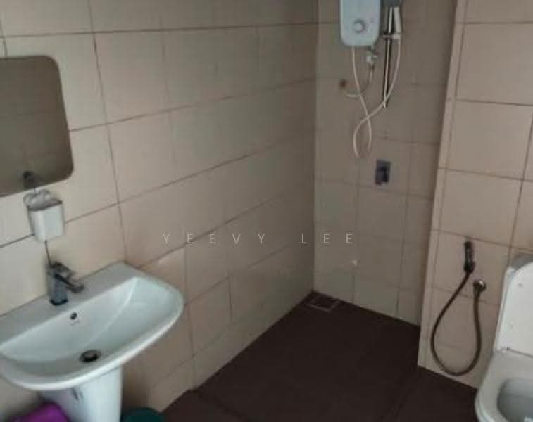 Kediaman Servis untuk Disewa di i-SOHO @ i-City - Yeevy Lee - Bathroom - PropertyGuru.com.my