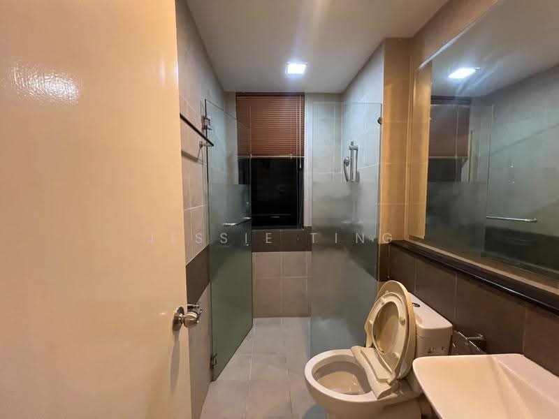 Kondominium untuk Disewa di The Peak Vista - Jessie Ting - Bathroom - PropertyGuru.com.my
