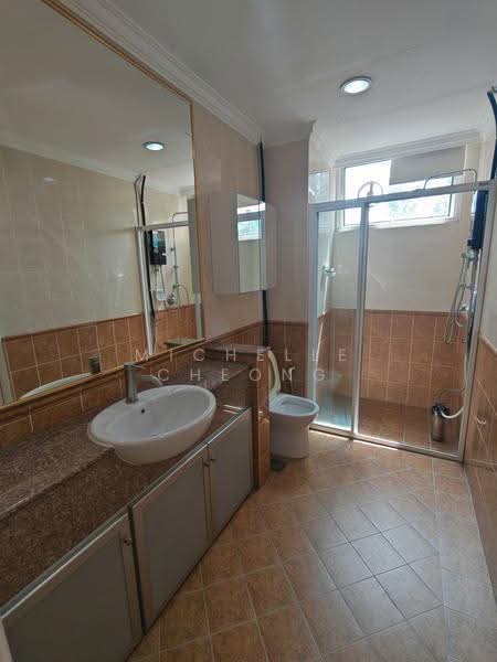 Kondominium untuk Dijual di La Grande Kiara - Michelle Cheong - Bathroom - PropertyGuru.com.my