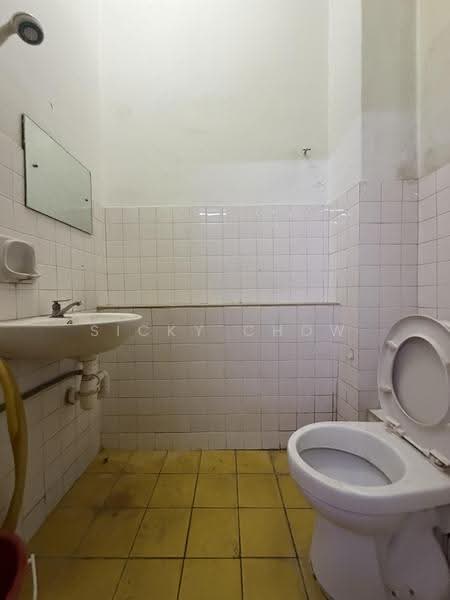 2-storey Terraced House for Rent in Cheras (Kuala Lumpur) - Sicky Chow - Bathroom - PropertyGuru.com.my