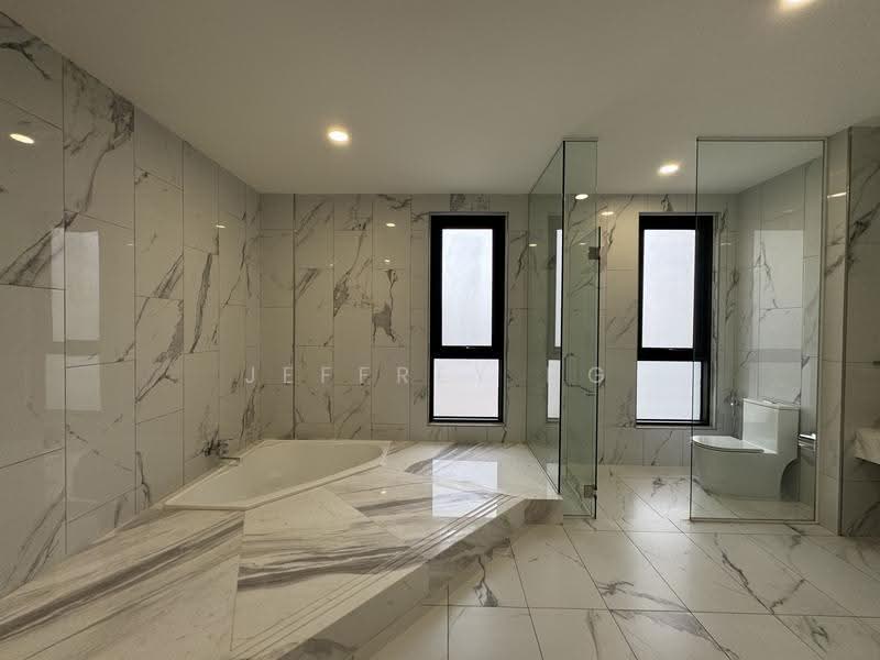 Bungalow House for Sale in Taman Tunku (Bukit Tunku (Kenny Hills)) - Jeffrey Ng - Bathroom - PropertyGuru.com.my