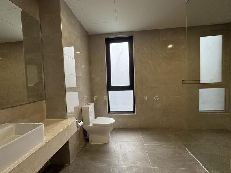 Bungalow House for Sale in Taman Tunku (Bukit Tunku (Kenny Hills)) - Jeffrey Ng - Bathroom - PropertyGuru.com.my