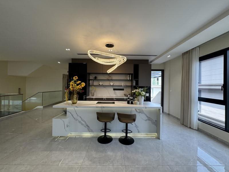 Bungalow House for Sale in Taman Tunku (Bukit Tunku (Kenny Hills)) - Jeffrey Ng - Kitchen - PropertyGuru.com.my