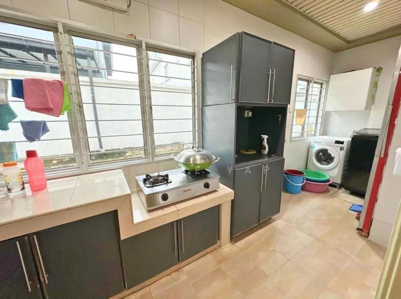 Rumah Teres 2-Tingkat untuk Dijual di Taman Dagang (Ampang) - Wayne Yap - Kitchen - PropertyGuru.com.my