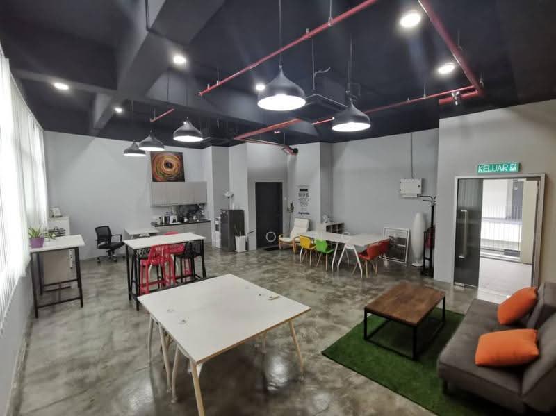 Service Residence for Sale at Plaza Arkadia (Service Residences) - Echo Ng - Living Room - PropertyGuru.com.my