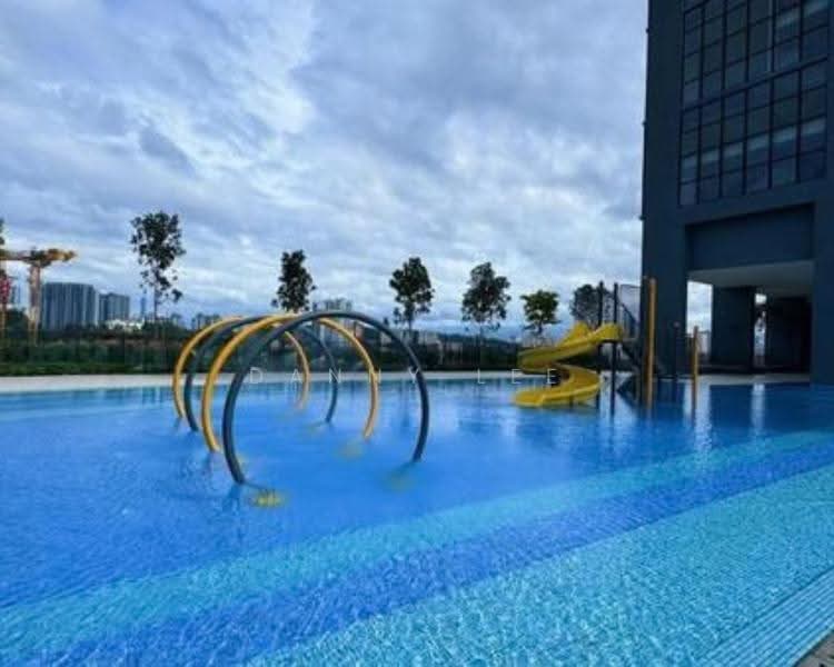 Service Residence for Sale at 8th & Stellar - Danny Lee - Pool - PropertyGuru.com.my