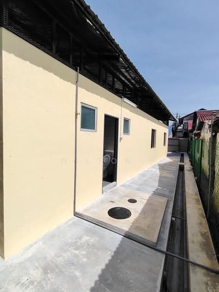 Gudang untuk Disewa di Ampang Jaya (Ampang) - Wilson . - Bathroom - PropertyGuru.com.my