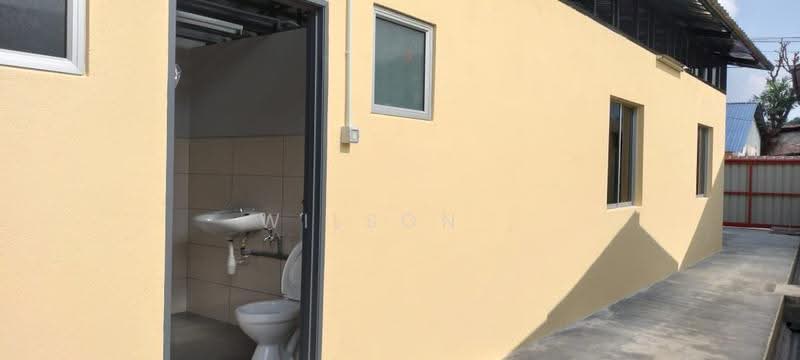 Gudang untuk Disewa di Ampang Jaya (Ampang) - Wilson . - Bathroom - PropertyGuru.com.my