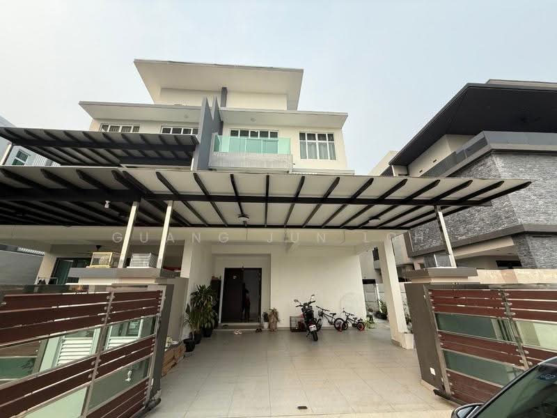 Rumah Kluster untuk Dijual di Taman Mutiara Mas (Skudai) - Guang Jun Loh - PropertyGuru.com.my