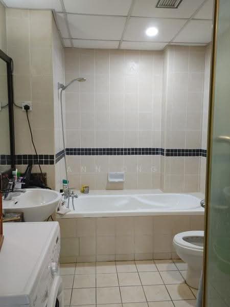 Kediaman Servis untuk Dijual di Seri Bukit Ceylon - Ann Ong - Bathroom - PropertyGuru.com.my