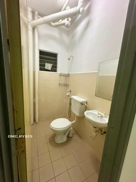 Pangsapuri untuk Dijual di Pangsapuri Kasuarina - Rylin Tan - Bathroom - PropertyGuru.com.my