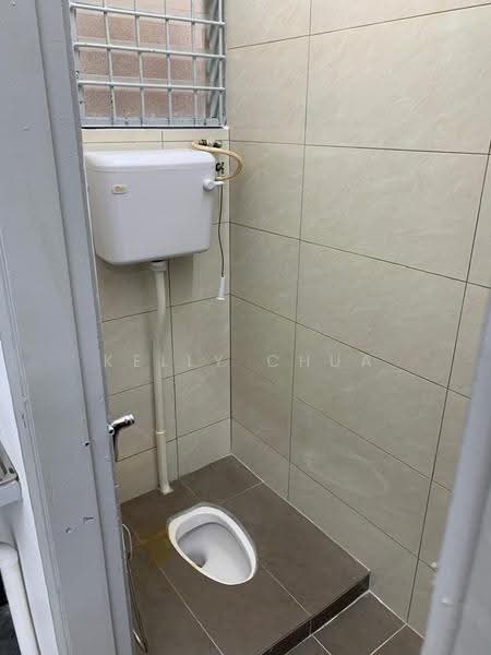 Shop for Rent in Sungai Besi (Kuala Lumpur) - Kelly Chua - Bathroom - PropertyGuru.com.my