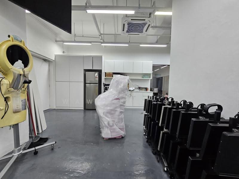 Retail Space for Sale in Damansara Perdana (Selangor) - Wawa Leong - Interior - PropertyGuru.com.my