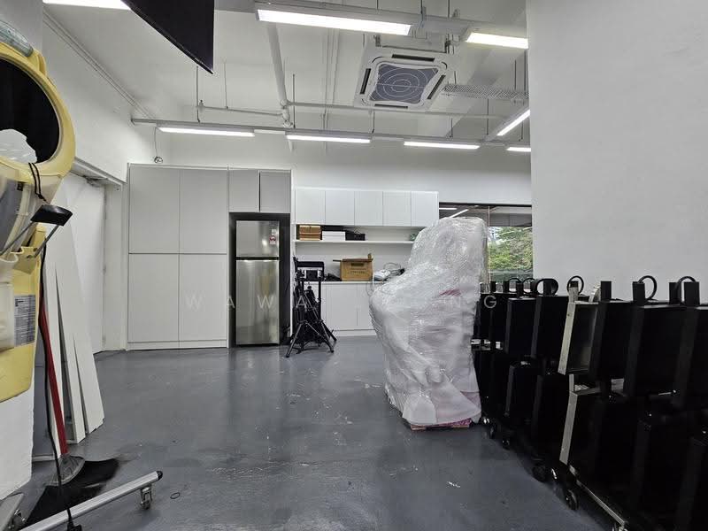 Retail Space for Sale in Damansara Perdana (Selangor) - Wawa Leong - Interior - PropertyGuru.com.my