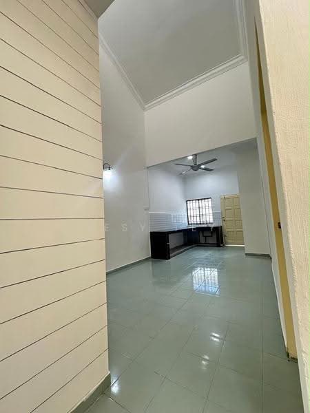 1-storey Terraced House for Sale in Taman Desa (Kulai) - Jesy Tey - Kitchen - PropertyGuru.com.my