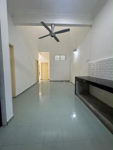 1-storey Terraced House for Sale in Taman Desa (Kulai) - Jesy Tey - Kitchen - PropertyGuru.com.my